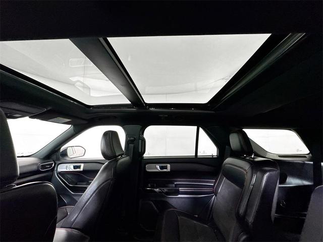 Photo of 2022 Star White Metallic Tri-Coat Ford Explorer