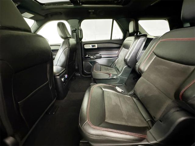 Photo of 2022 Star White Metallic Tri-Coat Ford Explorer
