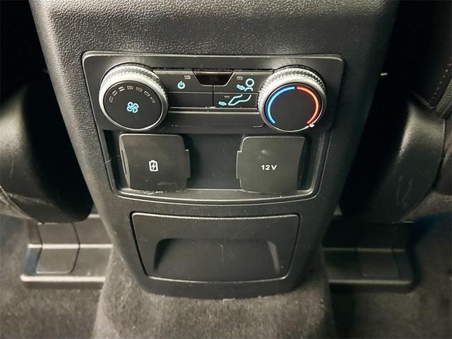 Photo of 2022 Star White Metallic Tri-Coat Ford Explorer