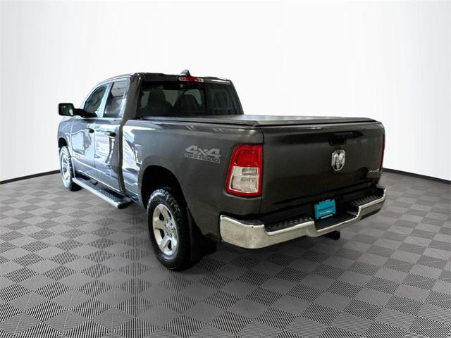 Photo of 2019 Granite Crystal Metallic Clearcoat RAM 1500