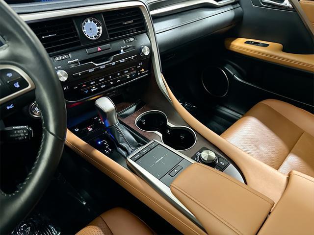 Photo of 2022 Mica Lexus RX 350