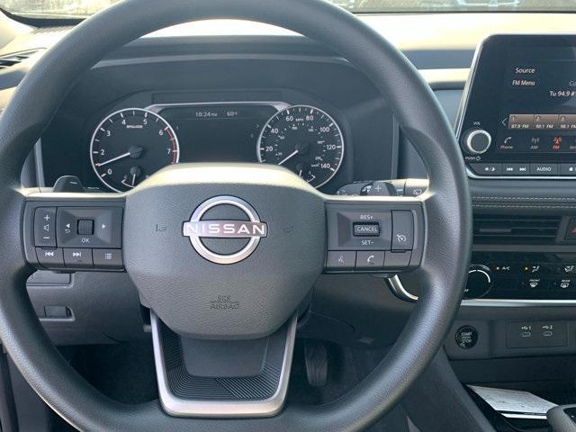 Photo of 2025 Black Nissan Rogue