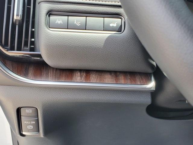 Photo of 2025 Aspen White Nissan Armada