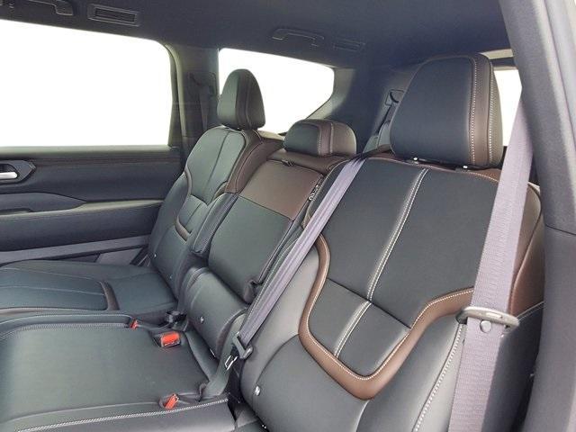 Photo of 2025 Aspen White Nissan Armada