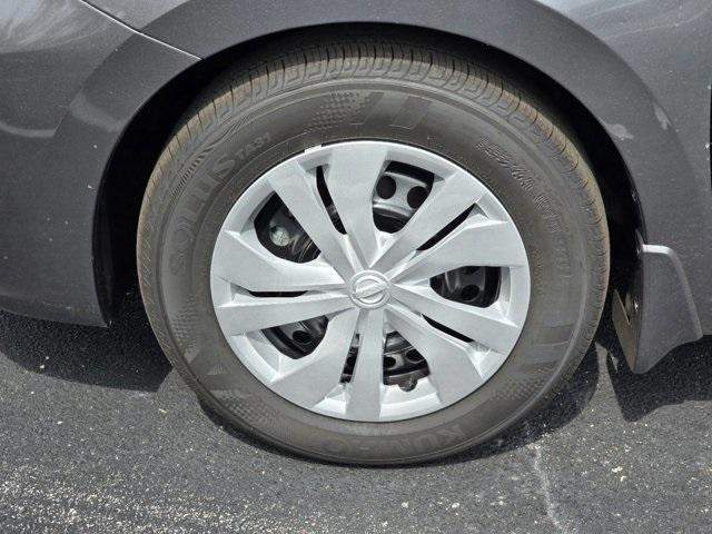 Photo of 2025 Gun Metallic Nissan Versa