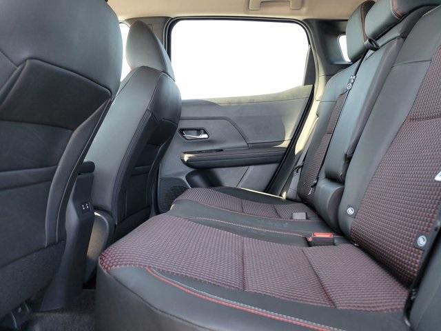 Photo of 2025 Deep Blue Pearl Nissan Kicks