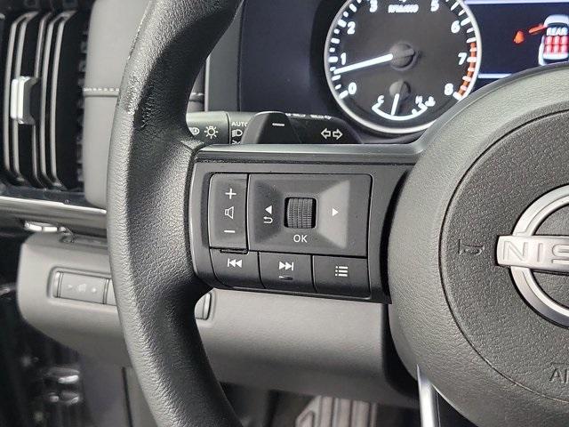 Photo of 2024 Gun Metallic Nissan Pathfinder