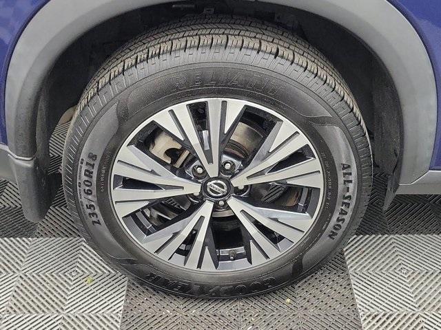 Photo of 2021 Caspian Blue Nissan Rogue