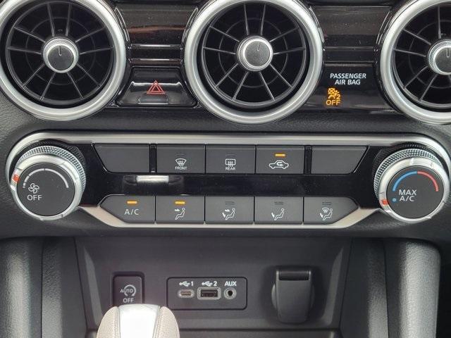 Photo of 2025 Cloud White Nissan Sentra