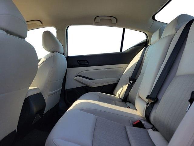 Photo of 2025 Black Nissan Altima