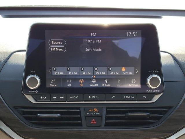 Photo of 2025 Black Nissan Altima