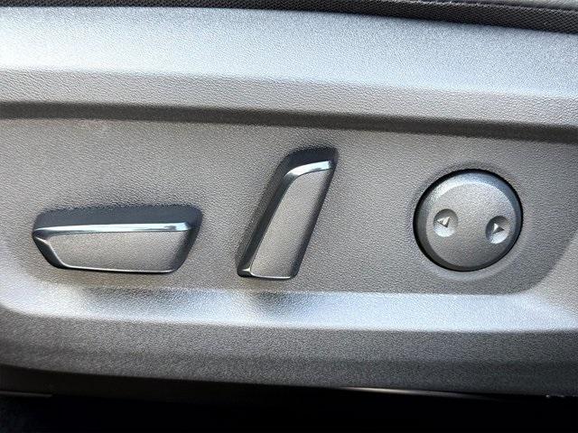 Photo of 2025 Gun Metallic Nissan Rogue