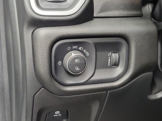 Photo of 2022 Bright White Clearcoat RAM 1500
