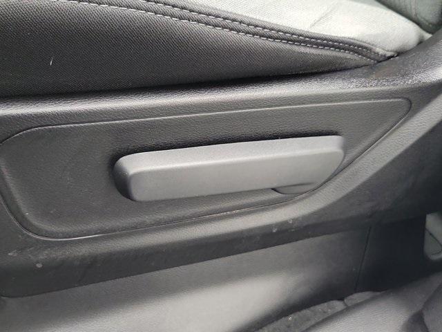 Photo of 2022 Bright White Clearcoat RAM 1500