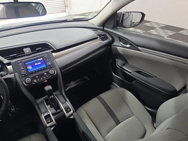 Photo of 2020 Gray Honda Civic