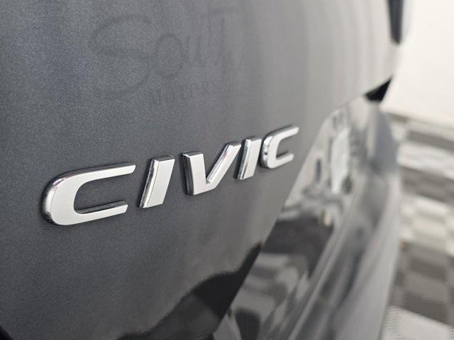 Photo of 2020 Gray Honda Civic