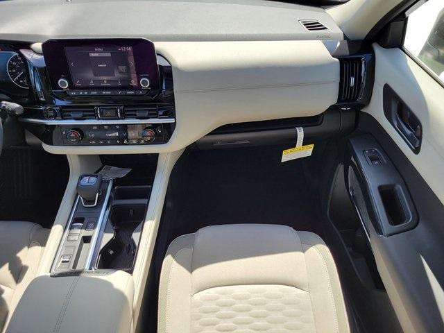 Photo of 2025 Black Nissan Pathfinder