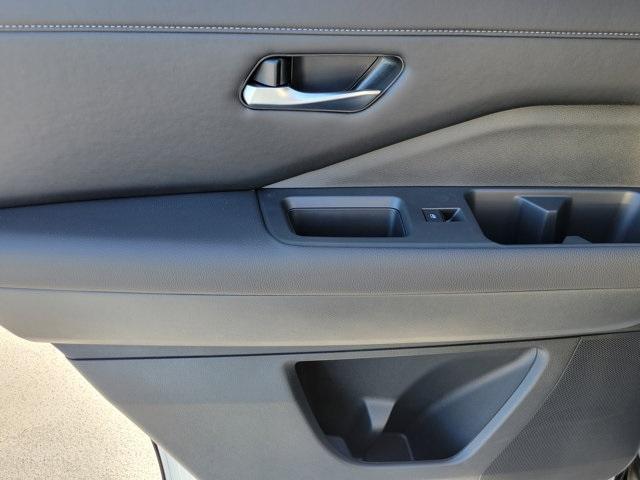 Photo of 2025 Deep Ocean Blue Nissan Pathfinder