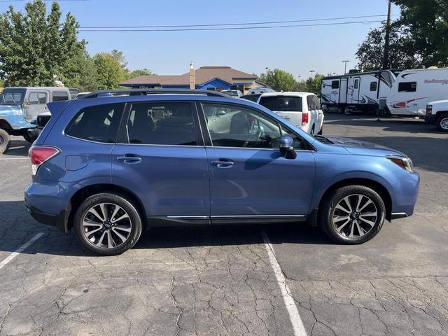 Photo of 2017 Quartz Blue Pearl Subaru Forester