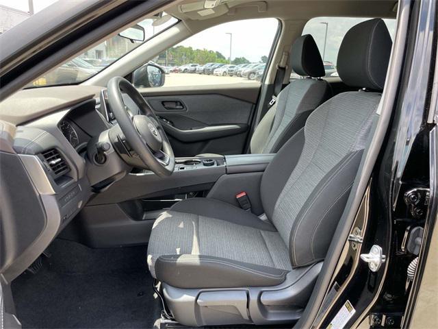 Photo of 2022 Black Nissan Rogue