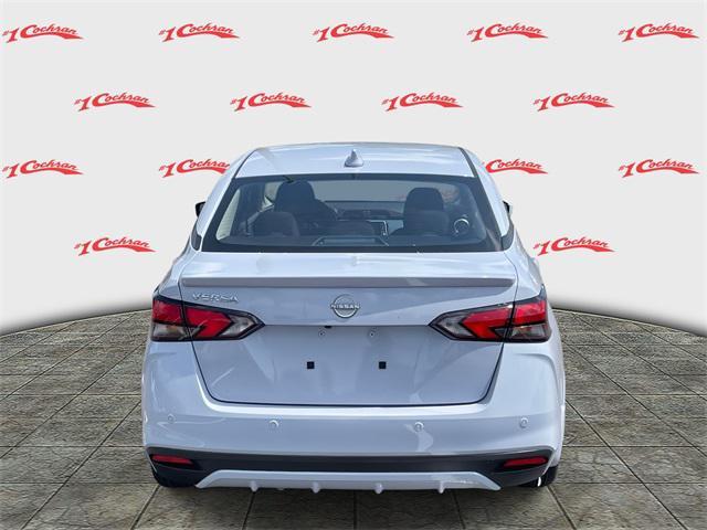 Photo of 2025 Gray Nissan Versa