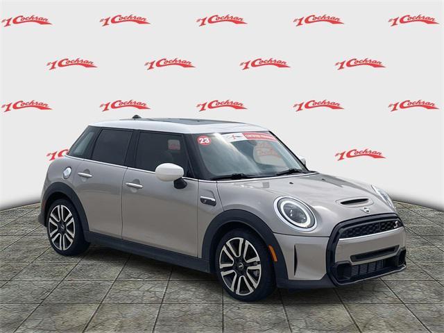 2023 MINI Hardtop