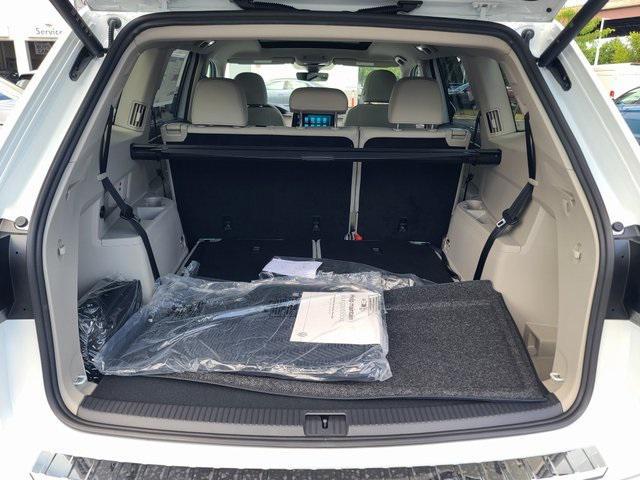 Photo of 2026 White Pearl Volkswagen Atlas
