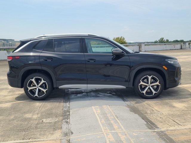 Photo of 2025 Deep Black Pearl Volkswagen Tiguan