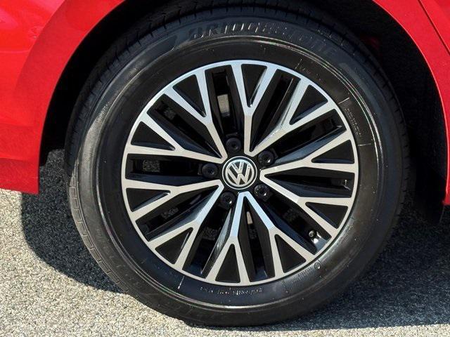 Photo of 2021 Tornado Red Volkswagen Jetta