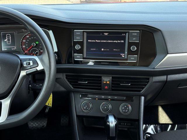 Photo of 2021 Tornado Red Volkswagen Jetta
