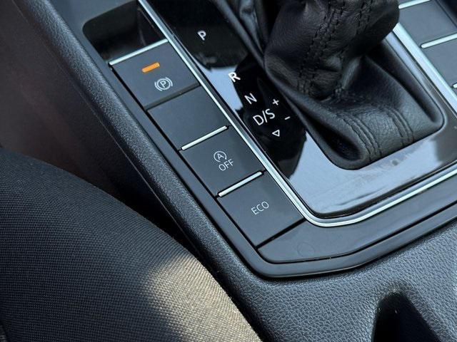 Photo of 2021 Tornado Red Volkswagen Jetta