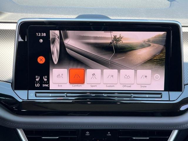Photo of 2025 Pure Gray Volkswagen Atlas