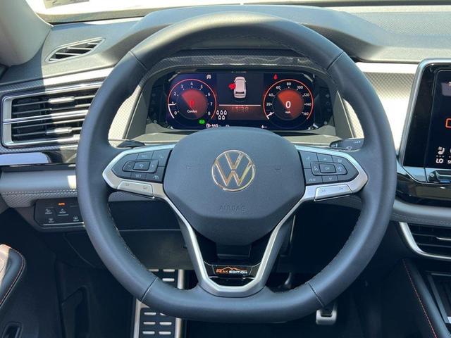 Photo of 2025 Pure Gray Volkswagen Atlas