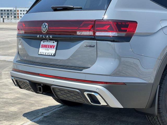 Photo of 2025 Pure Gray Volkswagen Atlas