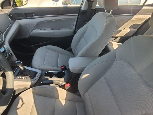 Photo of 2017 Phantom Black Hyundai ELANTRA