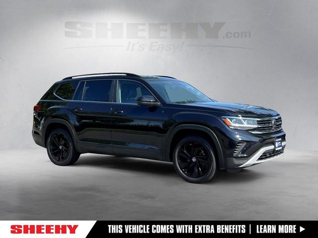 Photo of 2022 Deep Black Pearl Volkswagen Atlas