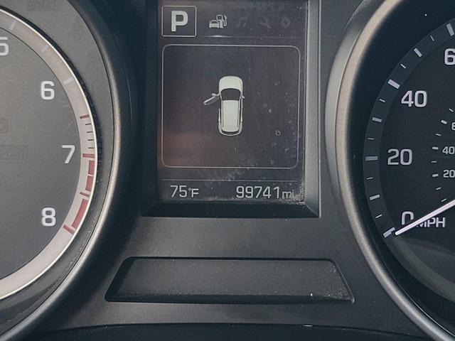 Photo of 2018 Pearl White Hyundai Santa Fe Sport