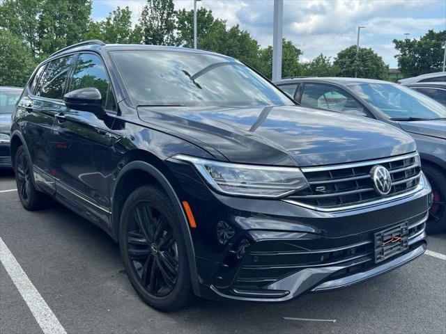 Photo of 2022 Deep Black Pearl Volkswagen Tiguan