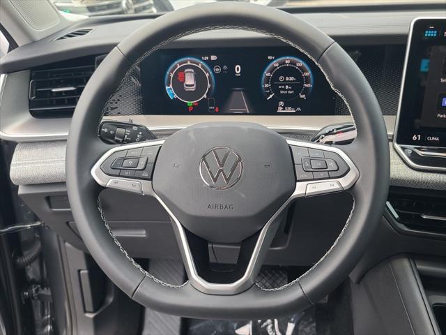 Photo of 2025 Platinum Volkswagen Tiguan
