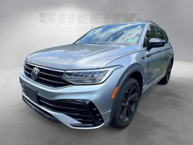 Photo of 2023 Silver Metallic Volkswagen Tiguan