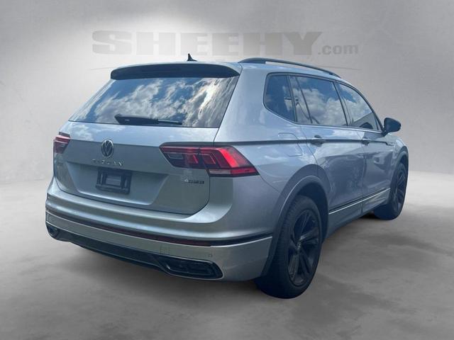 Photo of 2023 Silver Metallic Volkswagen Tiguan
