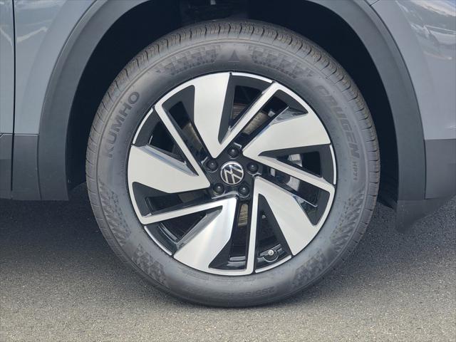 Photo of 2025 Gray Volkswagen Atlas