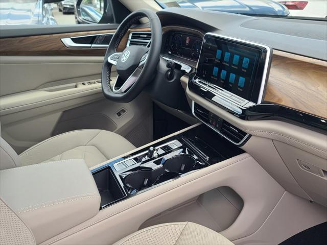 Photo of 2025 Gray Volkswagen Atlas