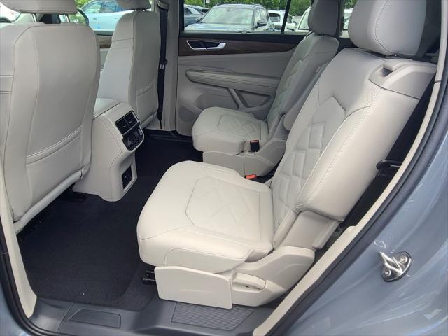 Photo of 2025 Gray Volkswagen Atlas