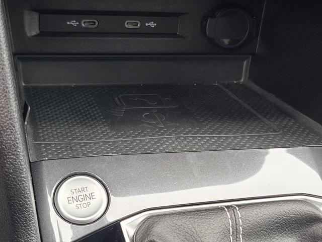 Photo of 2022 White Pearl Volkswagen Tiguan
