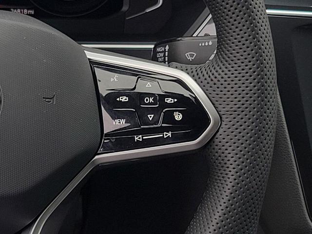 Photo of 2022 White Pearl Volkswagen Tiguan