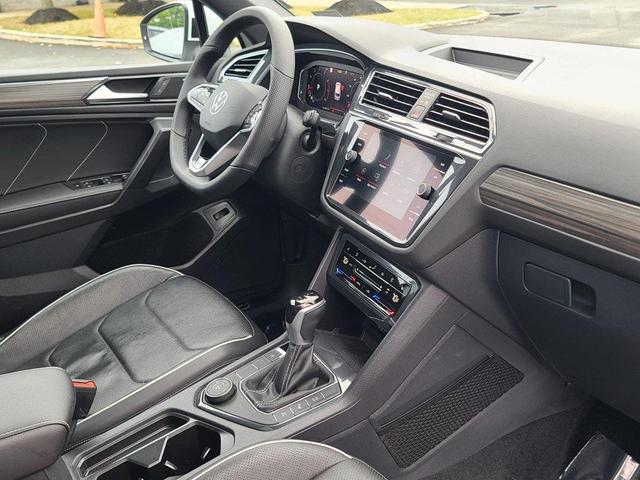 Photo of 2022 White Pearl Volkswagen Tiguan