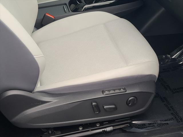 Photo of 2021 Mythos Black Metallic Volkswagen ID.4