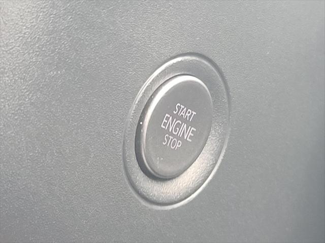 Photo of 2021 Mythos Black Metallic Volkswagen ID.4