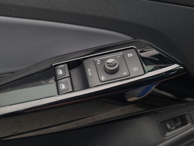 Photo of 2021 Mythos Black Metallic Volkswagen ID.4